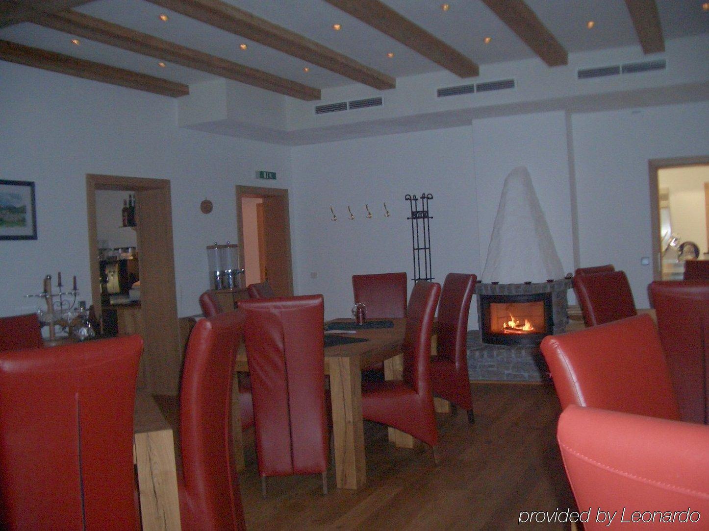 Hotel Edlbacher Moor Виндишгарстен Ресторан фото